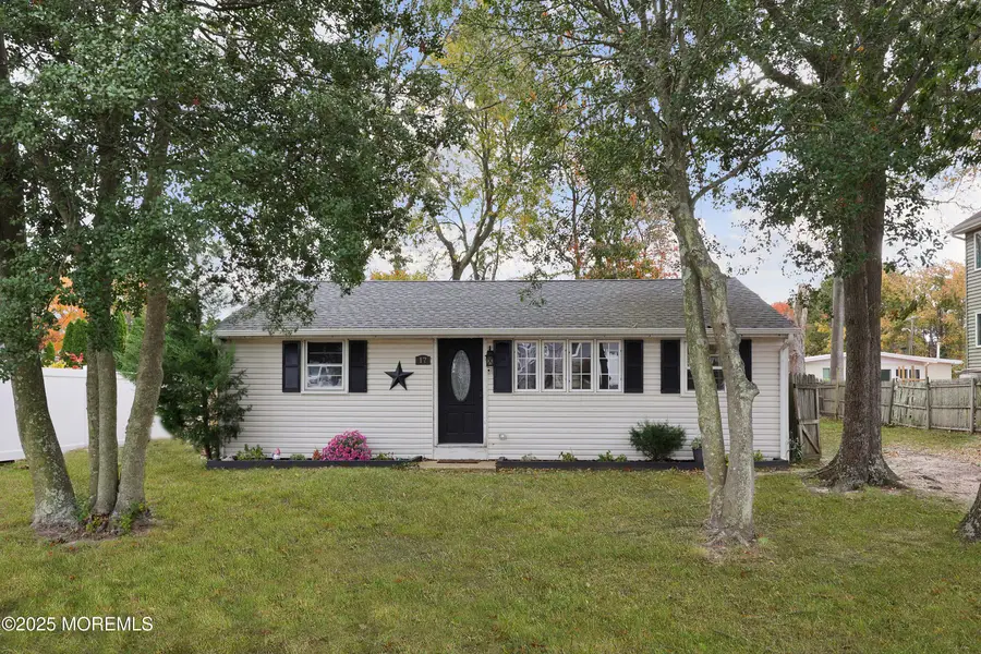 17 Hollycrest Drive, Brick, NJ 08723 - Image #2