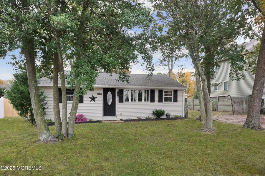 17 Hollycrest Drive, Brick, NJ 08723 - Image #3