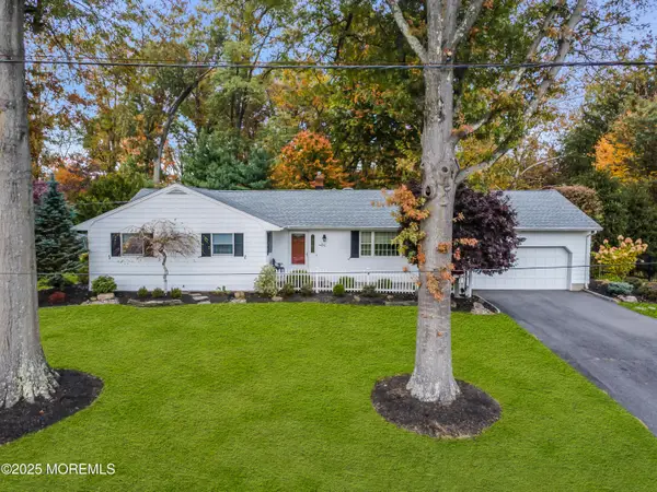 8 Mary Ellen Drive, Edison, NJ 08820