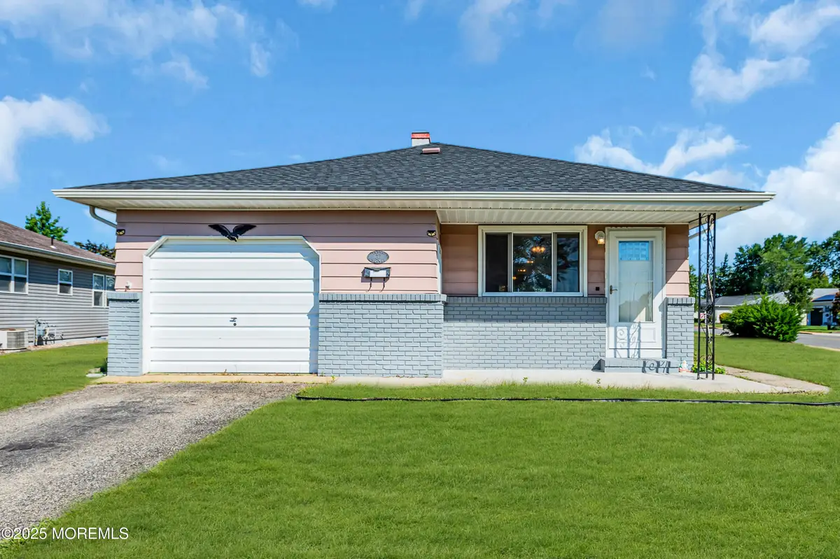 37 Oranjestad Street, Toms River, NJ 08757 - Image #1