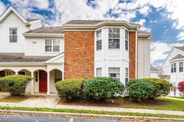 218 Tulip Lane, Freehold, NJ 07728