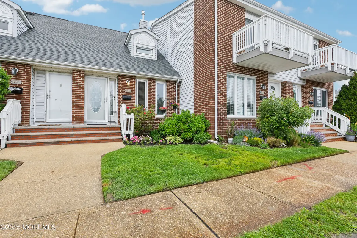 25 Meadow Avenue #30, Monmouth Beach, NJ 07750 - Image #1