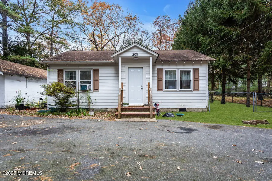 269 Alexander Avenue, Howell, NJ 07731 - Image #2