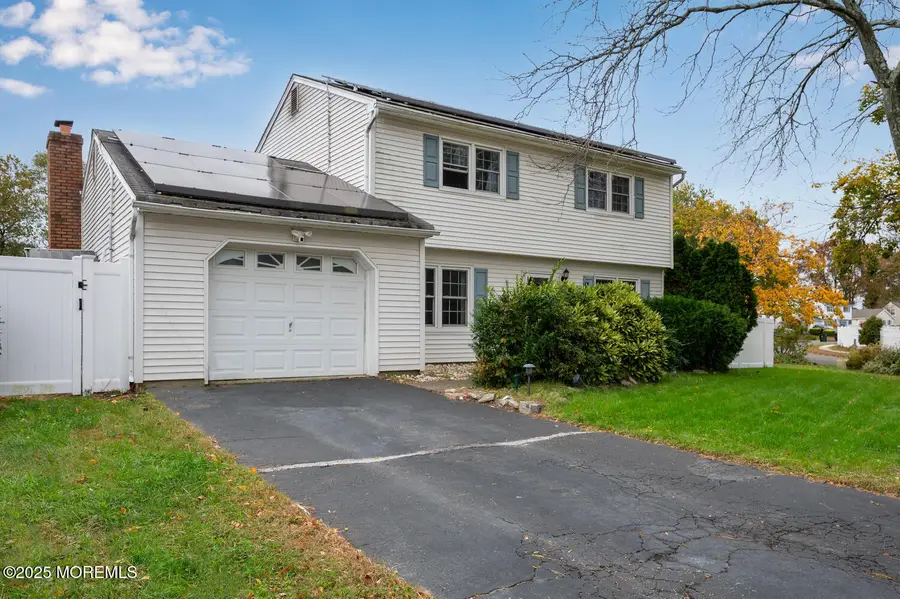 3 Lisa Drive, Hazlet, NJ 07730 - Image #2