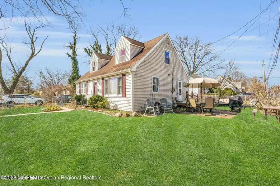 938 Wright Avenue, Toms River, NJ 08753 - Image #2