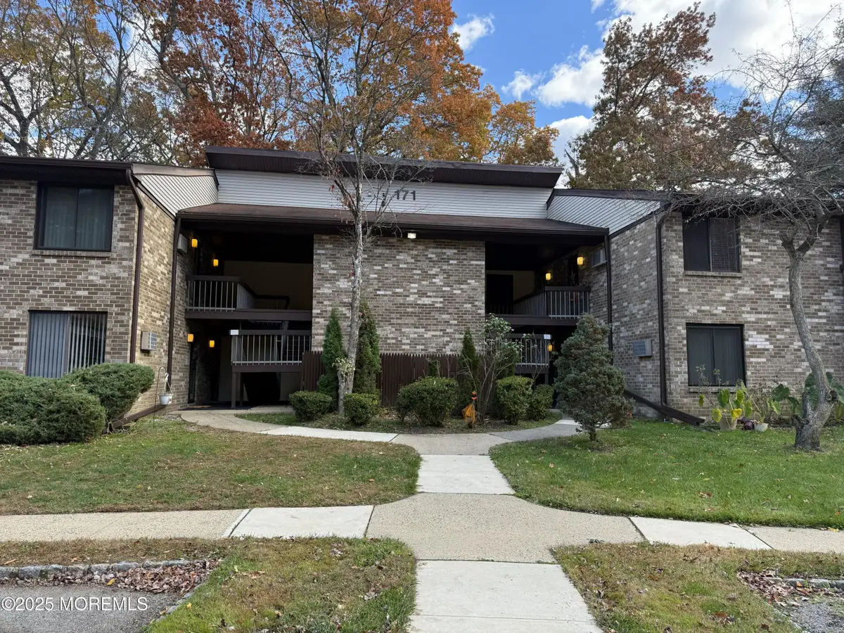 171 Amberly Drive #G, Manalapan Township, NJ 07726 - Image #1