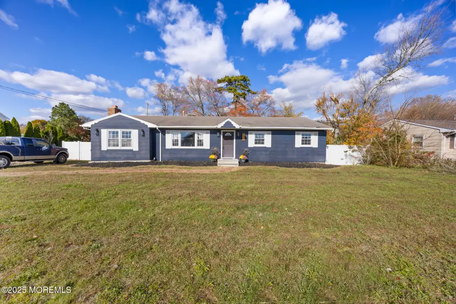 802 Hickory Drive, Lanoka Harbor, NJ 08734 - Image #2