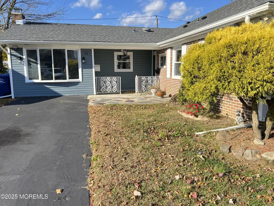 67 Medford Lane, Willingboro, NJ 08046 - Image #2