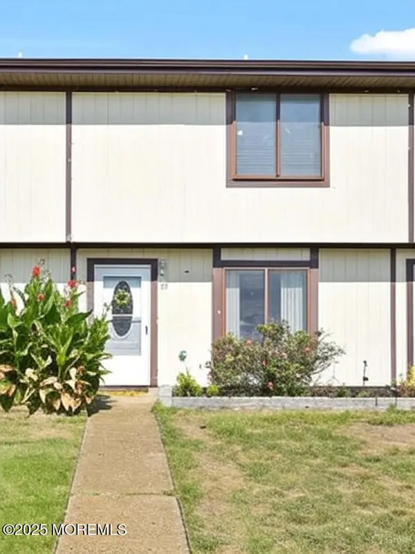 85 Greenwood Loop Road, Brick, NJ 08724