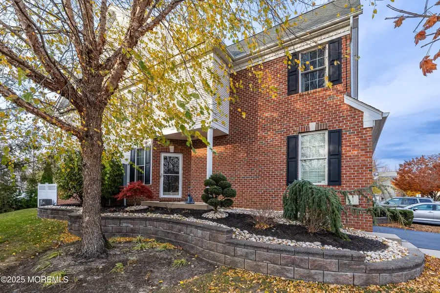 216 Deepwater Circle, Manalapan Township, NJ 07726 - Image #3