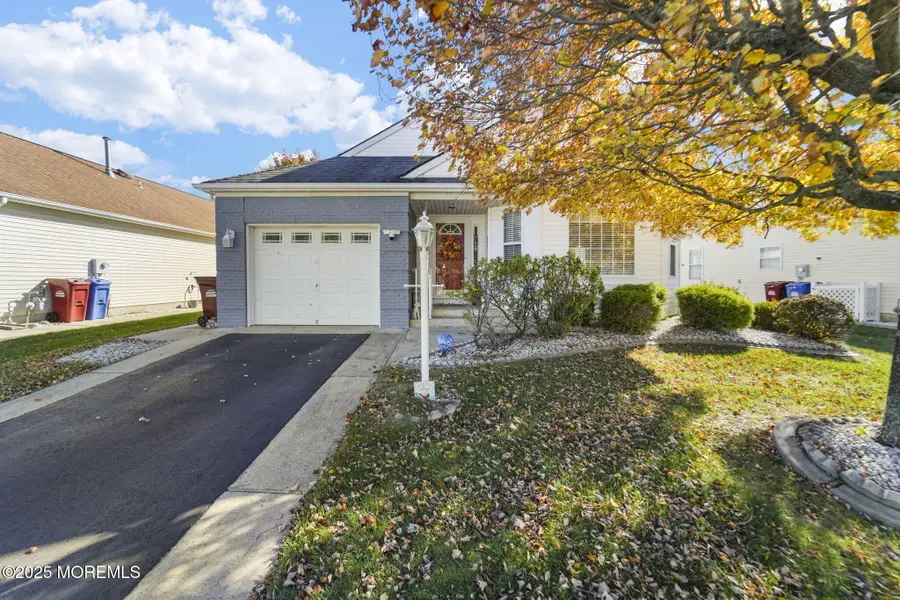 6 Abergele Drive, Toms River, NJ 08757 - Image #2