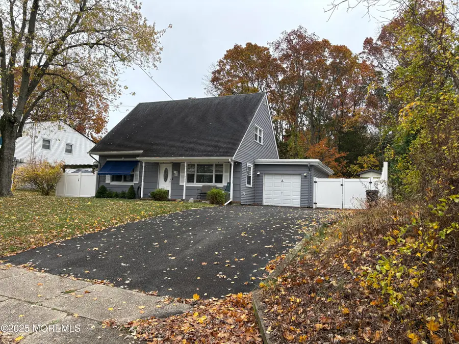 813 Raleigh Drive, Toms River, NJ 08753 - Image #3