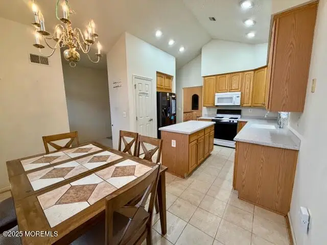 2 London Drive, Whittingham, NJ 08831 - Image #3