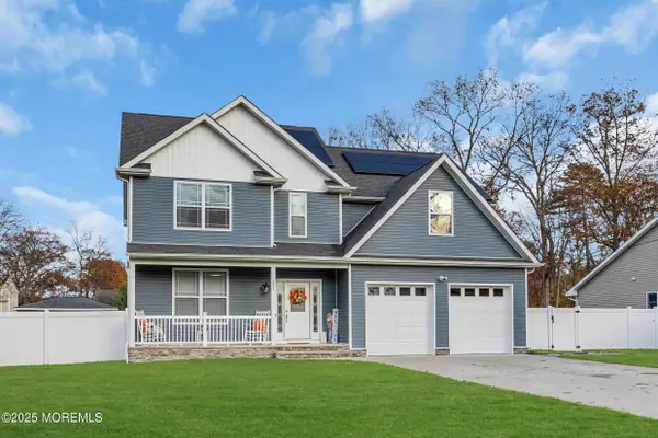 331 Arlington Avenue, Bayville, NJ 08721