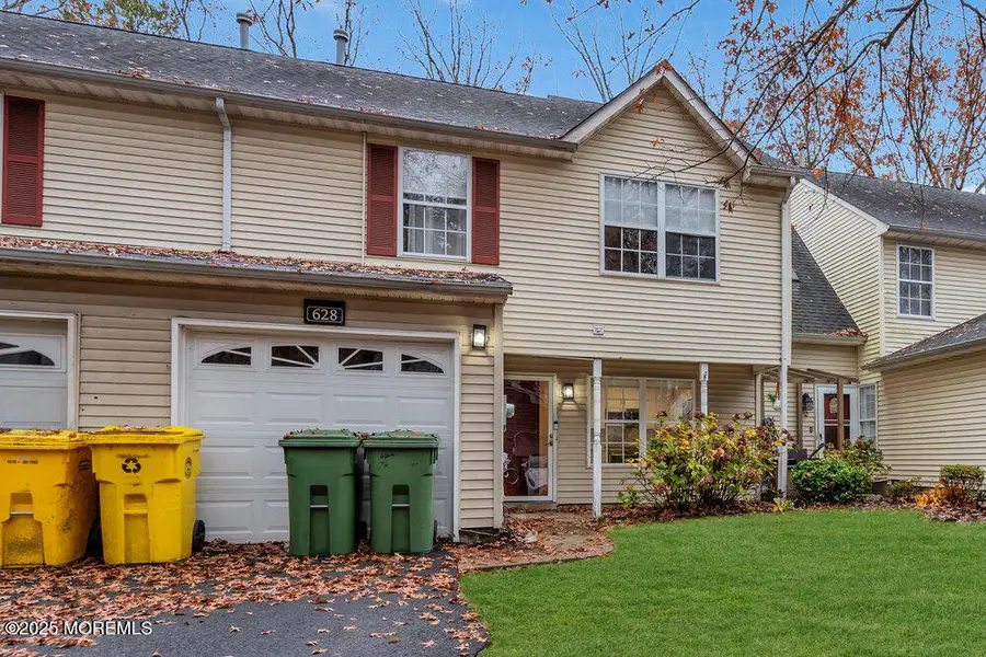 628 Patriots Way, Lakewood, NJ 08701 - Image #2
