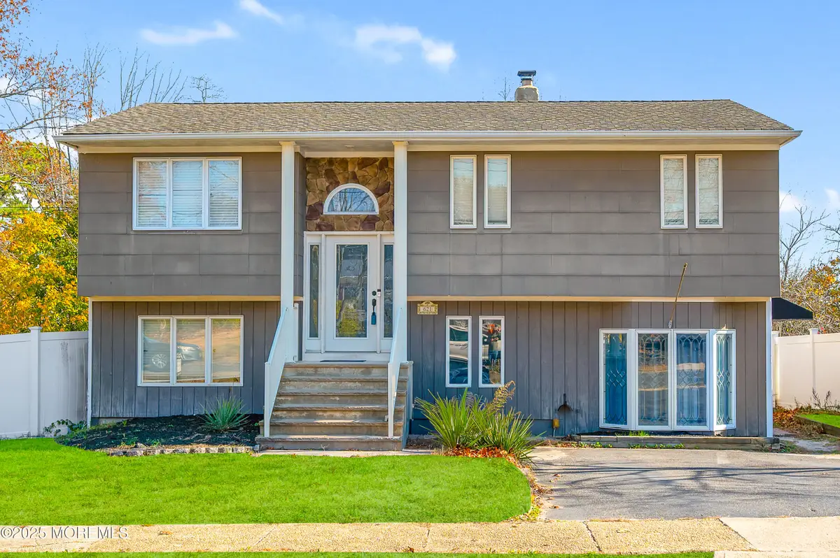 621 Illinois Avenue, Brick, NJ 08724 - Image #1