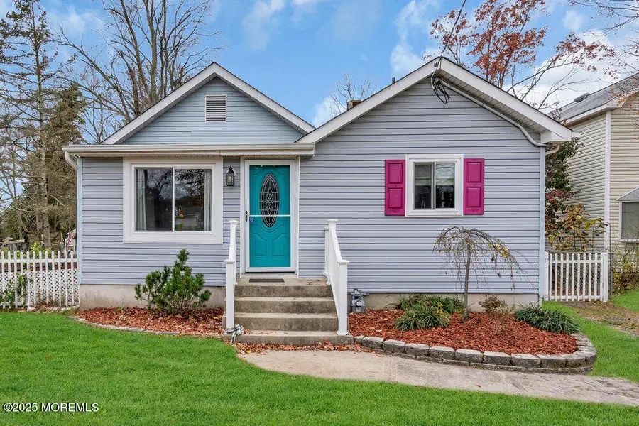 79 Frederick Avenue, Howell, NJ 07731 - Image #2