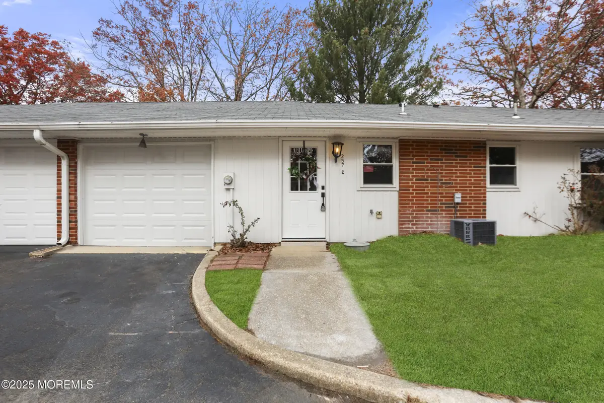 257 Jefferson Court #C, Lakewood, NJ 08701 - Image #1