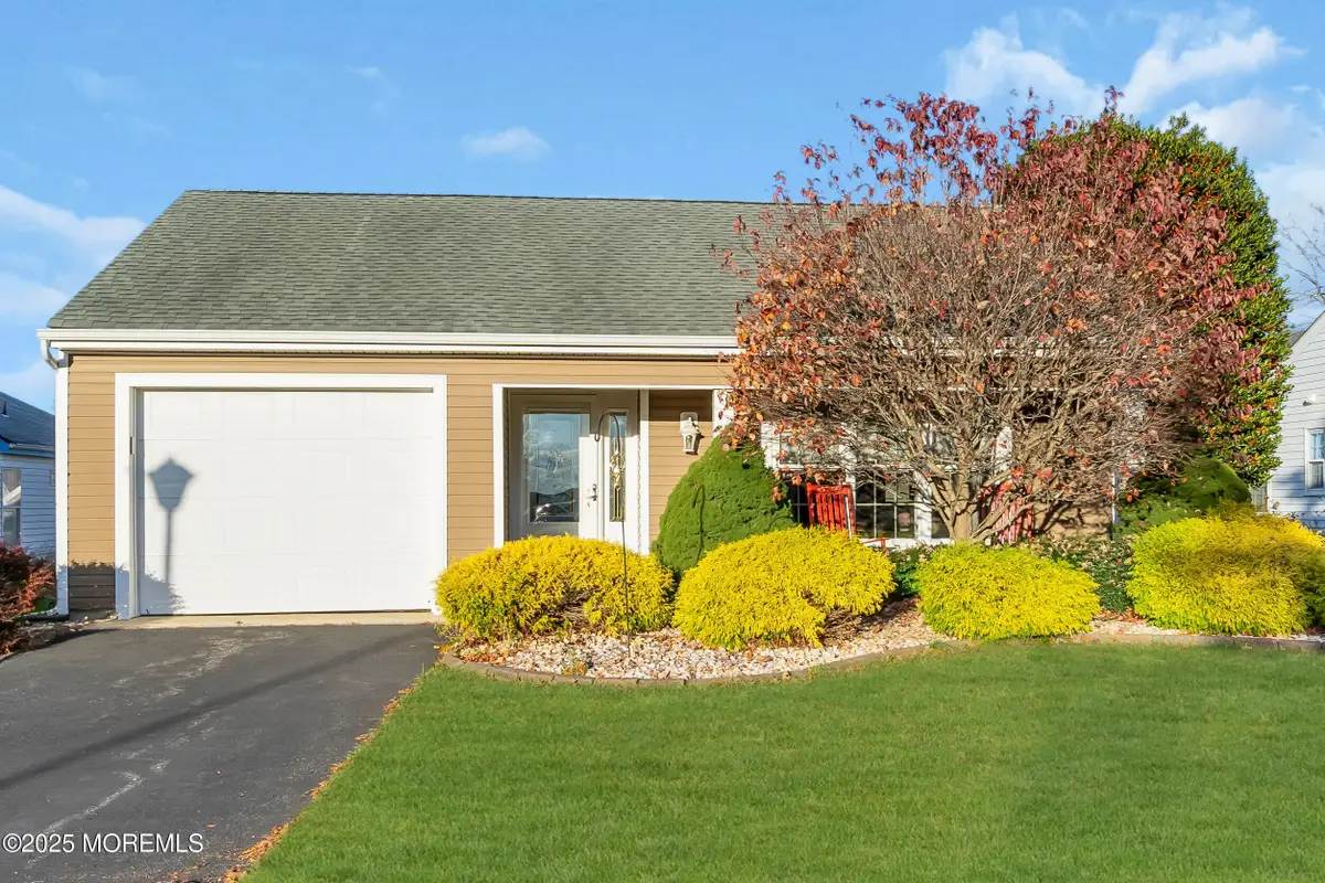 2 Weybridge Place, Manchester Township, NJ 08759 - Image #1