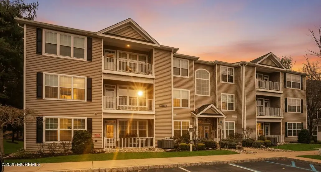 654 Saint Andrews Place, Manalapan Township, NJ 07726 - Image #1