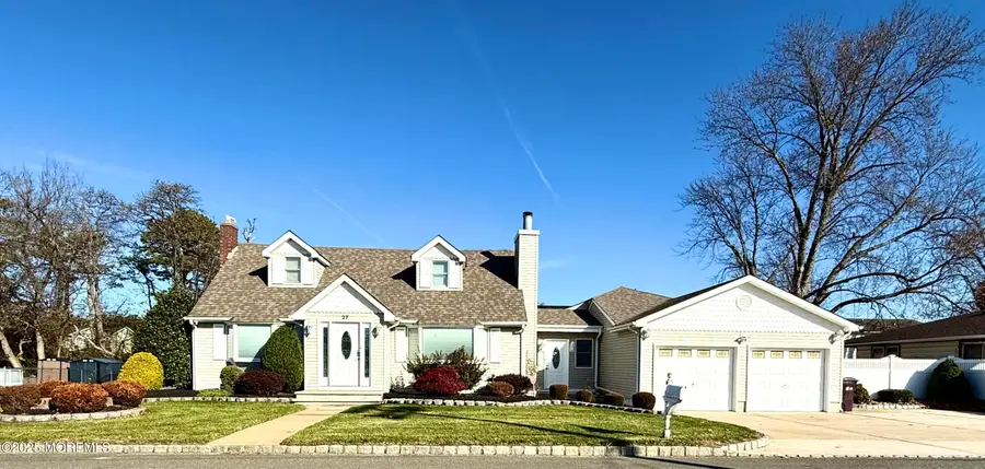 27 3rd Avenue, Toms River, NJ 08757 - #3