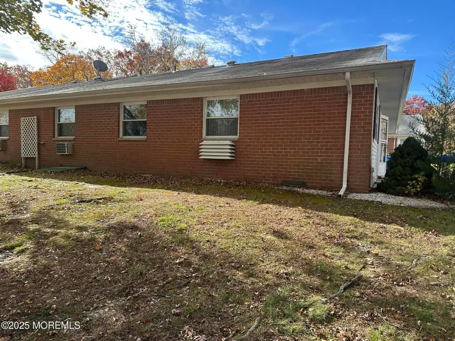 137 Azalea Drive #A, Whiting, NJ 08759 - Image #3
