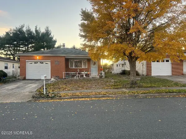 29 Tivoli Street, Toms River, NJ 08757