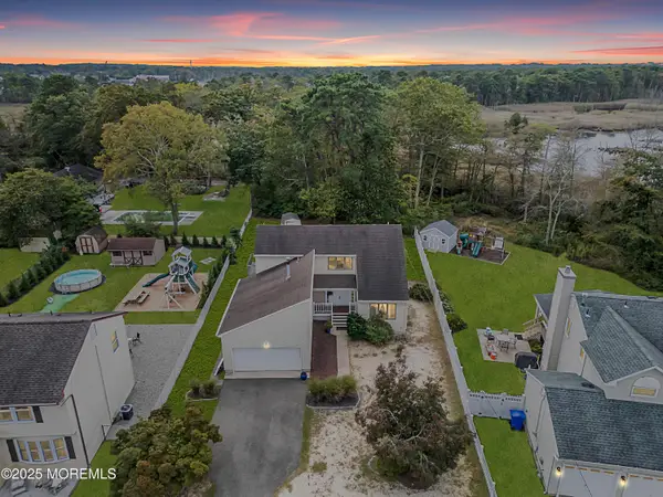 169 Shore Drive, Toms River, NJ 08753