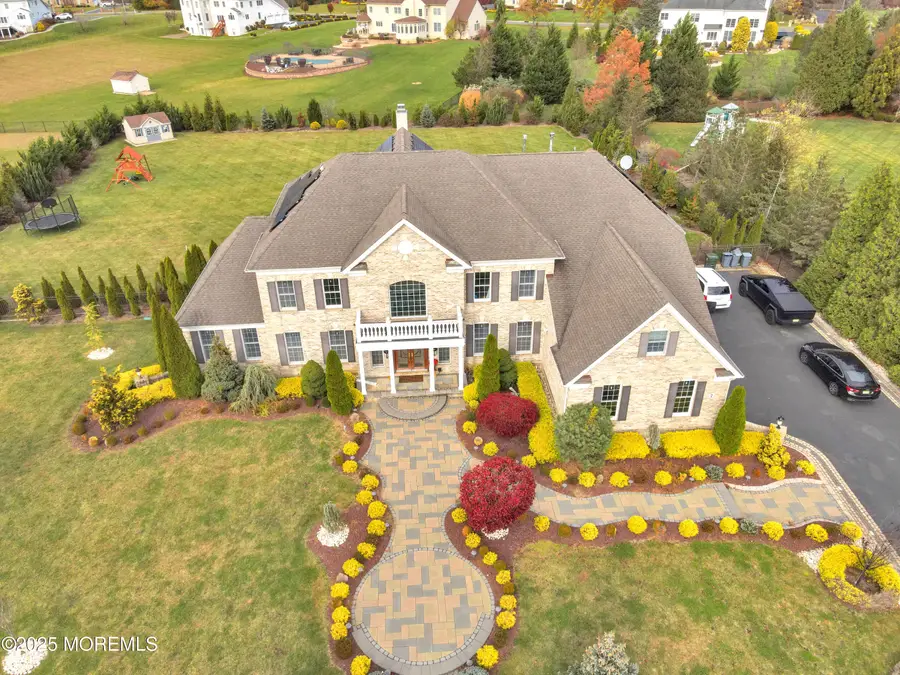 7 Equinox Lane, Freehold, NJ 07728 - Image #3