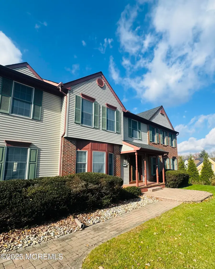 8 Ivy Lane, Wrightstown, NJ 08562 - Image #3