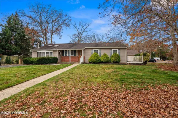 1079 Helm Avenue, Manahawkin, NJ 08050