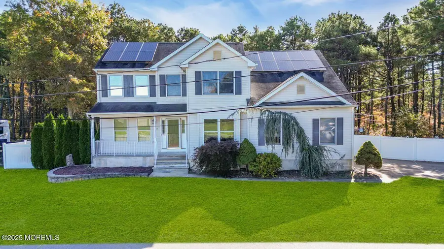 1617 Berkeley Avenue, Beachwood, NJ 08722 - Image #2