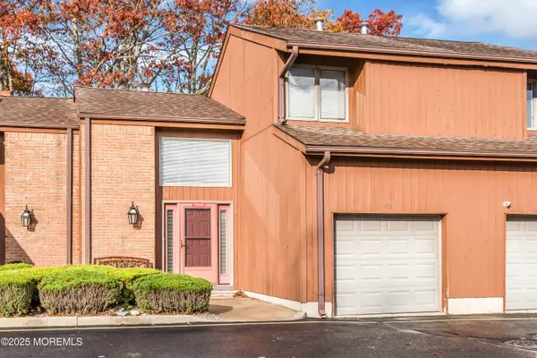 19 Moholo Court, Brick, NJ 08723