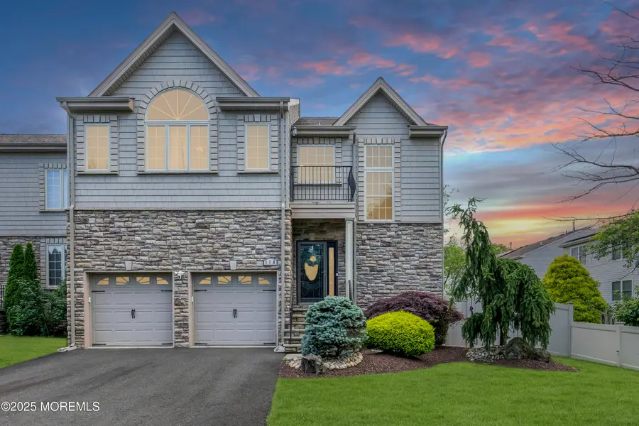 118 Pelican Court, Marlboro, NJ 07746 - Image #2