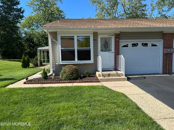 8 A Yorktowne Parkway, Whiting, NJ 08759