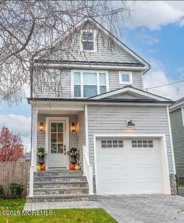 11 Maplewood Avenue, Rumson, NJ 07760