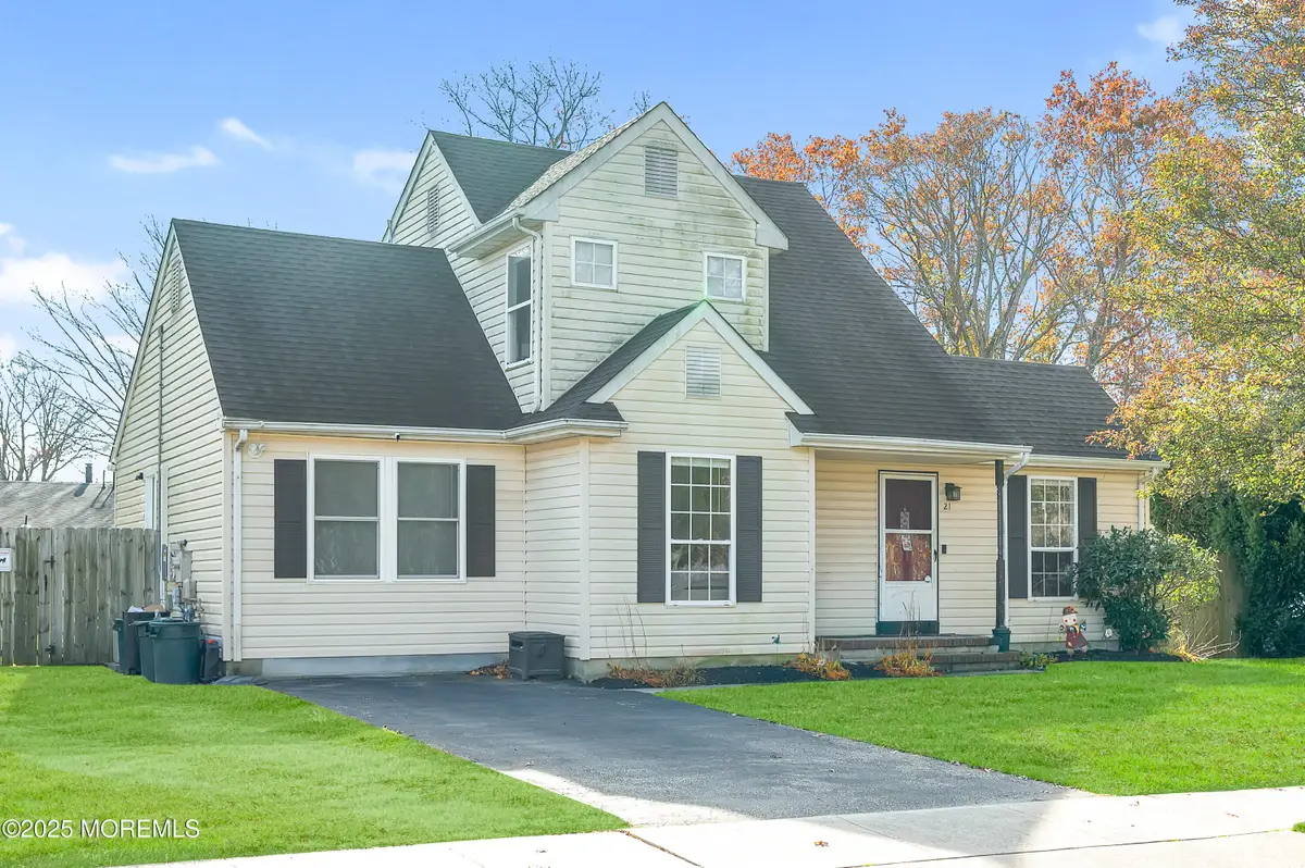 21 Shelli Terrace, Barnegat, NJ 08005 - Image #1