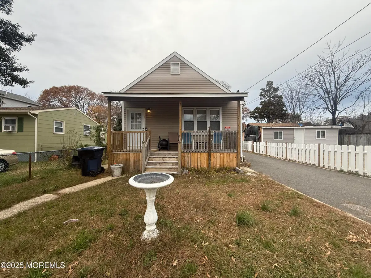 631 Mckinley Avenue, Toms River, NJ 08753 - Image #1