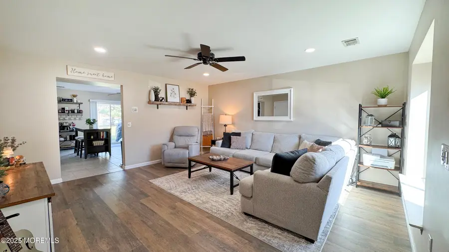 421 Sandra Place, Brick, NJ 08724 - Image #3