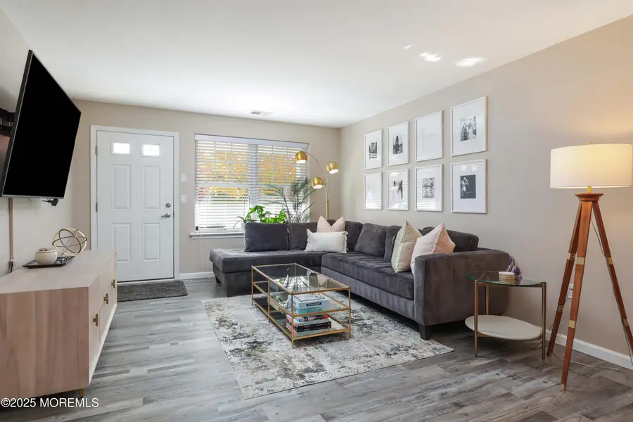 207 Harvest Way, Toms River, NJ 08755 - Image #3