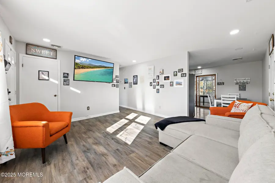 42 Brandywine Circle, Piscataway, NJ 08854 - Image #3