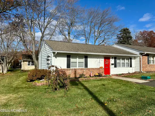 9 Nebraska Drive, Matawan, NJ 07747