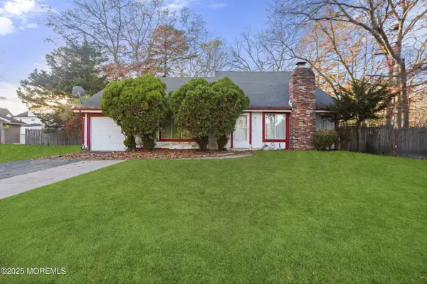 1226 Hermosa Drive, Lakewood, NJ 08701