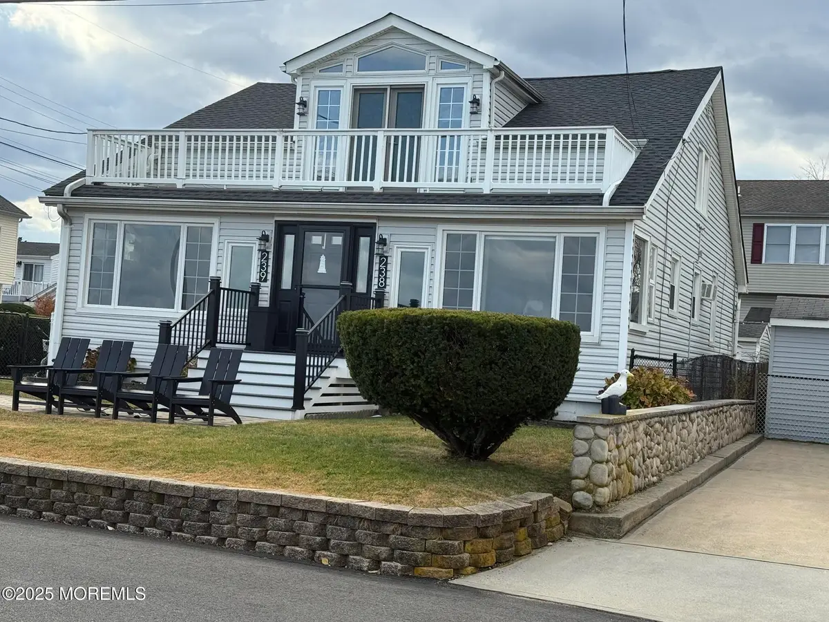 238 Shoreland Circle, Laurence Harbor, NJ 08879 - Image #1