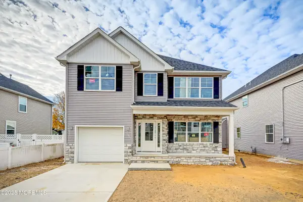 74 Manchester Avenue, Keyport, NJ 07735