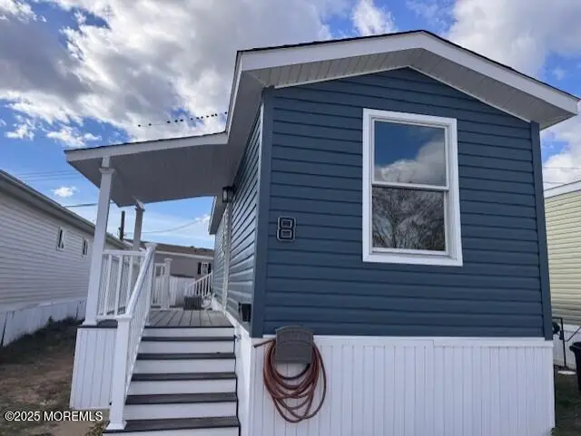 8 Avenue A, Hazlet, NJ 07734 - Image #1