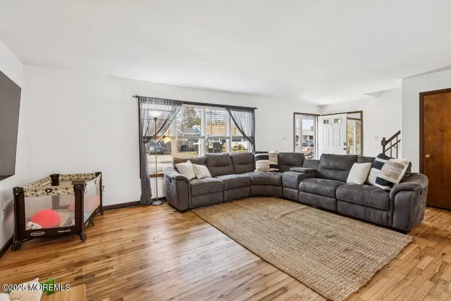 411 Pacific Avenue, Beachwood, NJ 08722 - Image #3