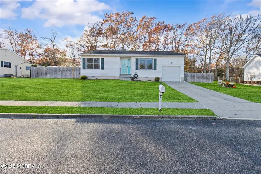 7 Baltusrol Court, Little Egg Harbor Township, NJ 08087 - Image #2