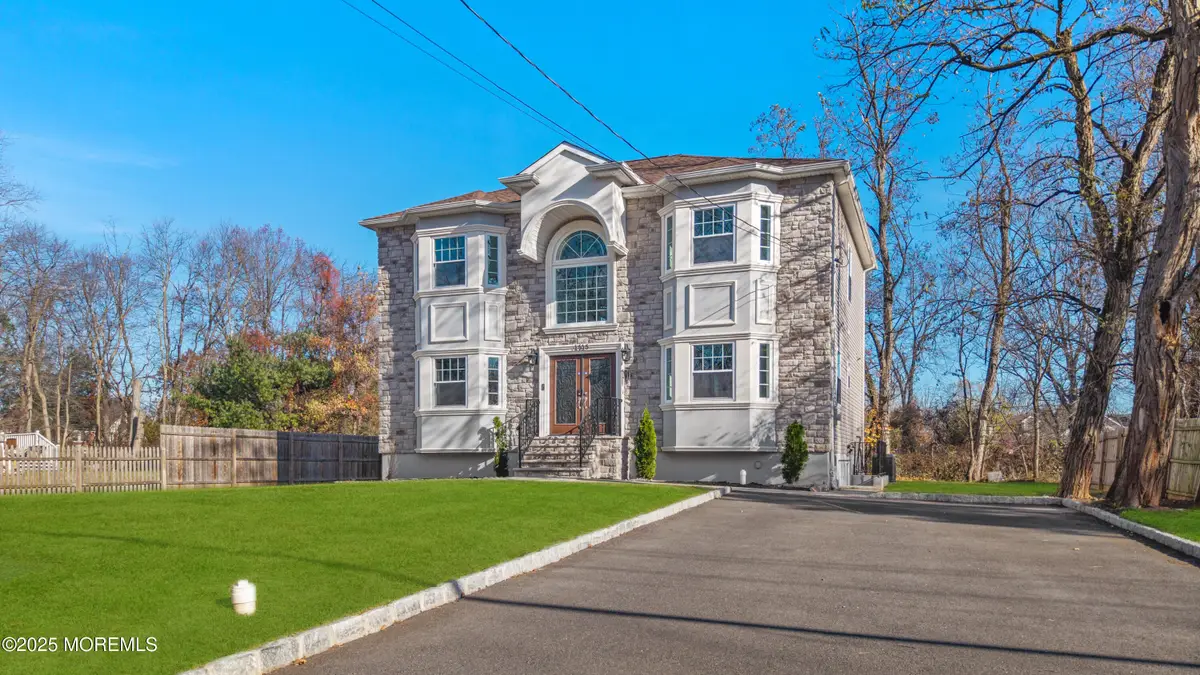 1515 Sherwood Boulevard, North Brunswick, NJ 08902 - Image #1