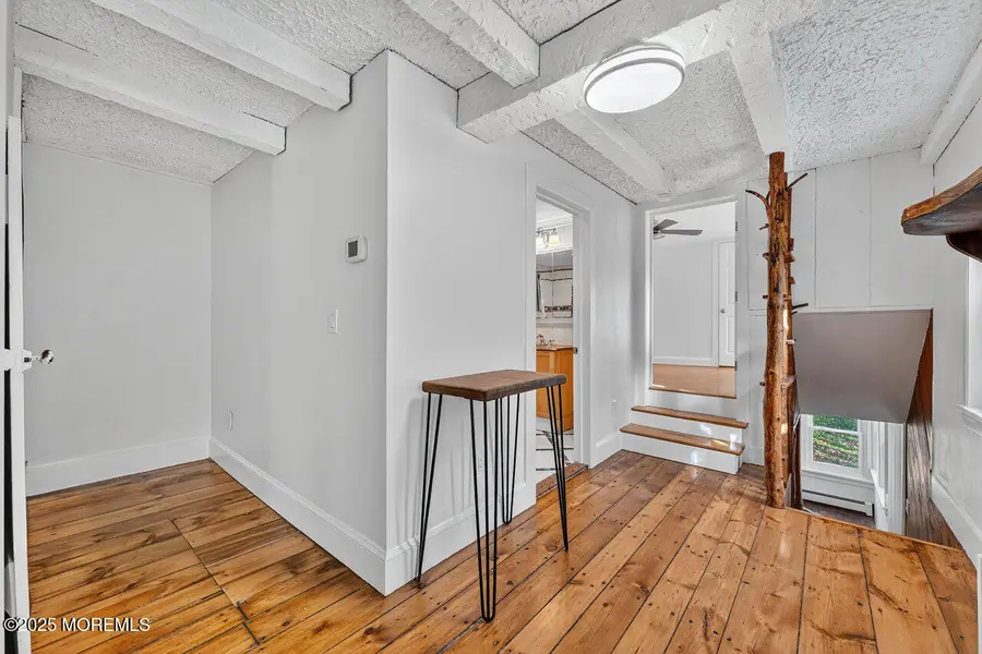 28 Old Clinton Road, Raritan Township, NJ 08822 - Image #3